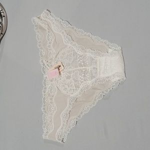 Victoria cheeki panties medium